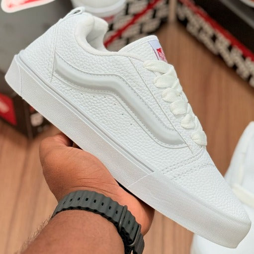 VANS KNU FH