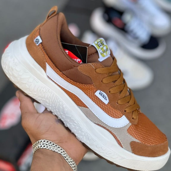 VANS ULTRARANGE