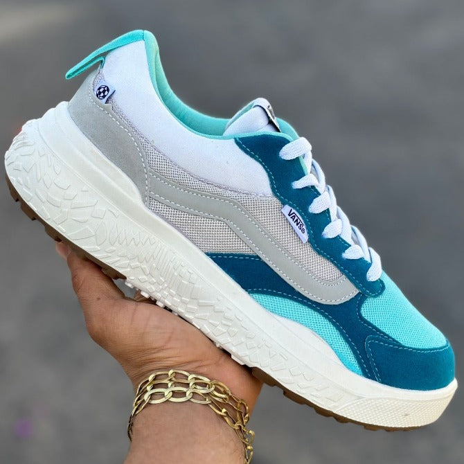 VANS ULTRARANGE