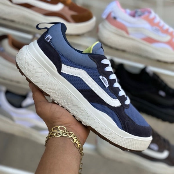 VANS ULTRARANGE