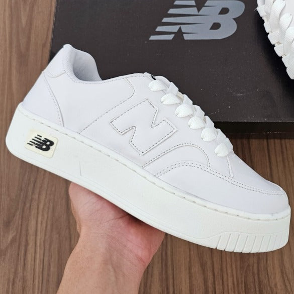 NEW BALANCE 303