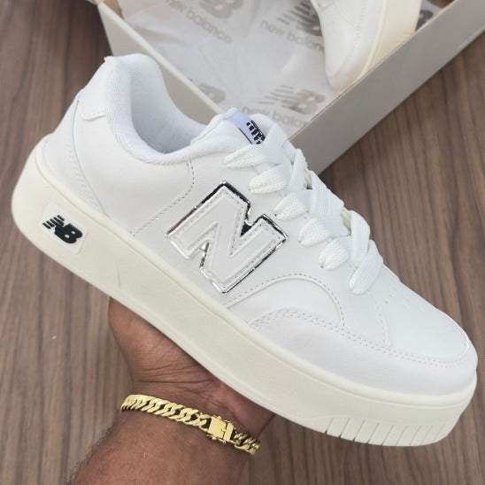NEW BALANCE 303